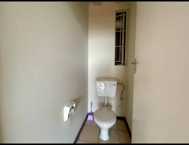 2 BEDROOM APARTMENT RENTED IN ROSETTENVILLE